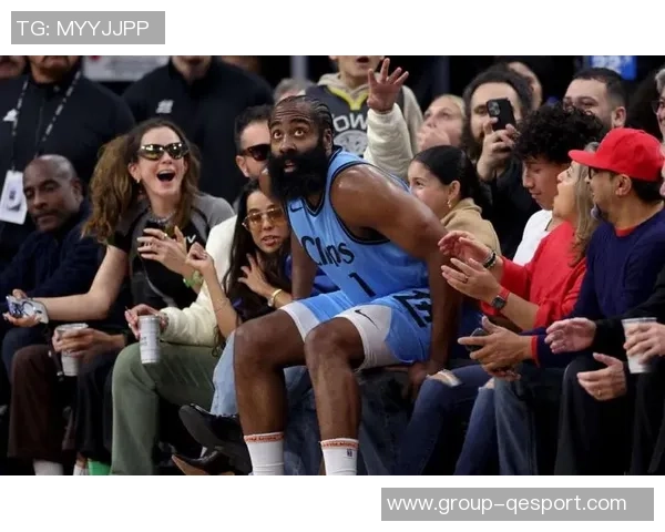 哈登生涯目标与快船困境引发多队关注其未来动向