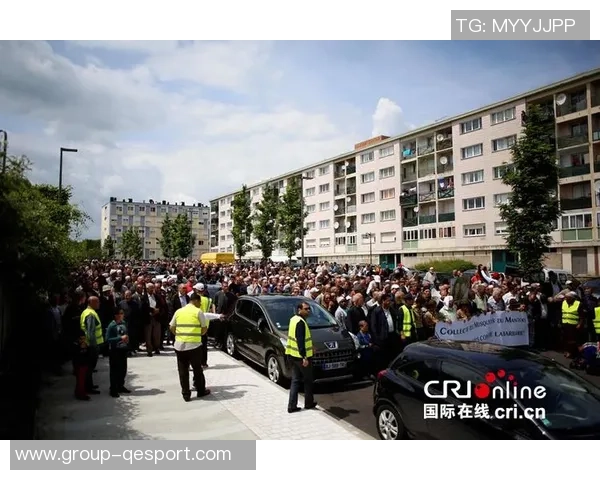 悼念维科特巴黎圣日耳曼前主帅离世俱乐部官方发文致以哀悼 悼念维科特巴黎圣日耳曼前主帅离世俱乐部官方发文致以哀悼