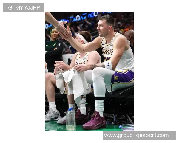 湖人克服恶劣天气顺利抵达芝加哥明日比赛按计划进行