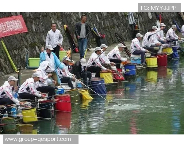 西蒙斯热爱钓鱼运动以真诚信仰推广钓鱼文化