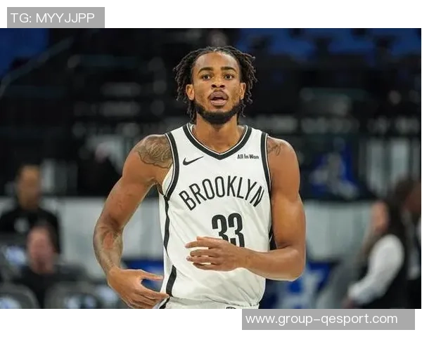 克拉克斯顿全能表现助球队取胜18分10板6助2断3帽展现实力